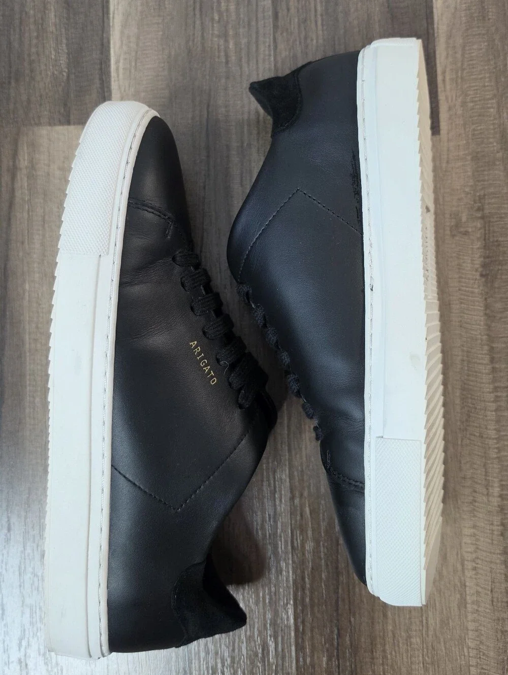Axel Arigato Clean 90 Black Leather Minimalist Sneakers Gold Logo Clean Girl. 9